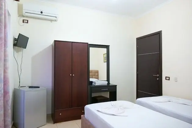 Tek Büyük Yataklı Oda, Balkon