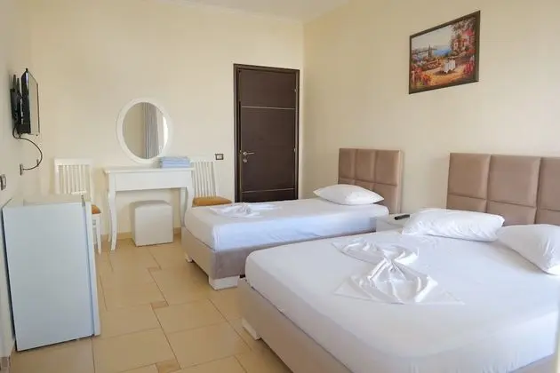 Üç Kişilik Oda, Balkon
