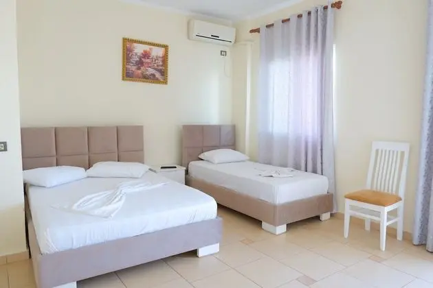 Üç Kişilik Oda, Balkon