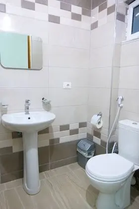 Üç Kişilik Oda, Balkon