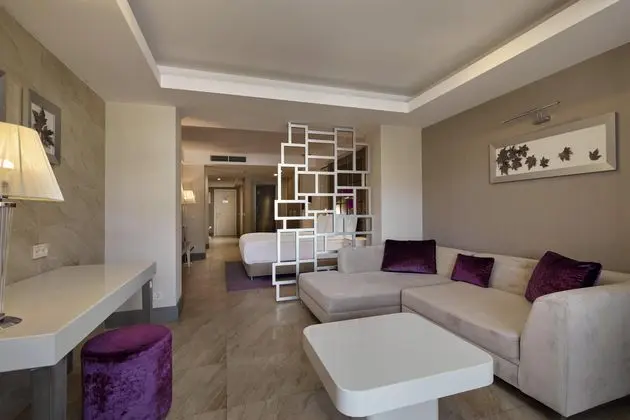 https://images.etstur.com/imgproxy/resize/2560x1440/files/images/hotelImages/etsrooms/130/Rixos_Beldibi_-_Tui_Magic_Life_20250624150811_1.jpg