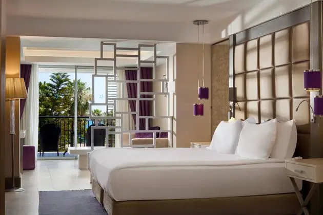 https://images.etstur.com/imgproxy/resize/2560x1440/files/images/hotelImages/etsrooms/130/Rixos_Beldibi_-_Tui_Magic_Life_20250624150903_0.jpg