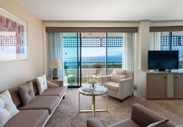 Deniz Tarafı Junior Suite