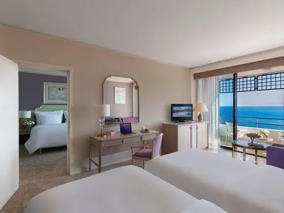 https://images.etstur.com/files/images/hotelImages/TR/51941/l/Rixos-Downtown-Antalya-Oda-340914.jpg