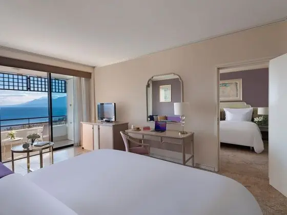 https://images.etstur.com/files/images/hotelImages/TR/51941/l/Rixos-Downtown-Antalya-Oda-340915.jpg