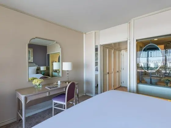 https://images.etstur.com/files/images/hotelImages/TR/51941/l/Rixos-Downtown-Antalya-Oda-340957.jpg