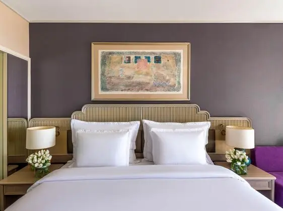 https://images.etstur.com/imgproxy/resize/2560x1440/files/images/hotelImages/etsrooms/244/Rixos_Downtown_Antalya_-_The_Land_of_Legends_Access_20260109165339_3.jpg