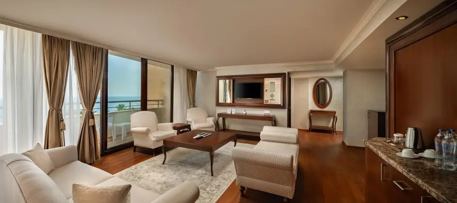 https://images.etstur.com/files/images/hotelImages/TR/218073/l/Rixos-Park-Belek-Hotel-Oda-392066.jpg