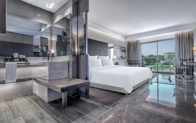 https://images.etstur.com/files/images/hotelImages/TR/50633/l/Rixos-Premium-Belek-Oda-350260.jpg