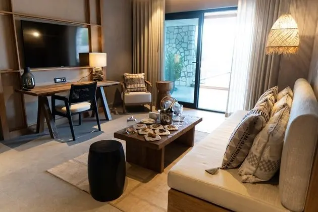 https://images.etstur.com/files/images/hotelImages/TR/51743/l/Rixos-Premium-Bodrum-Oda-336730.jpg