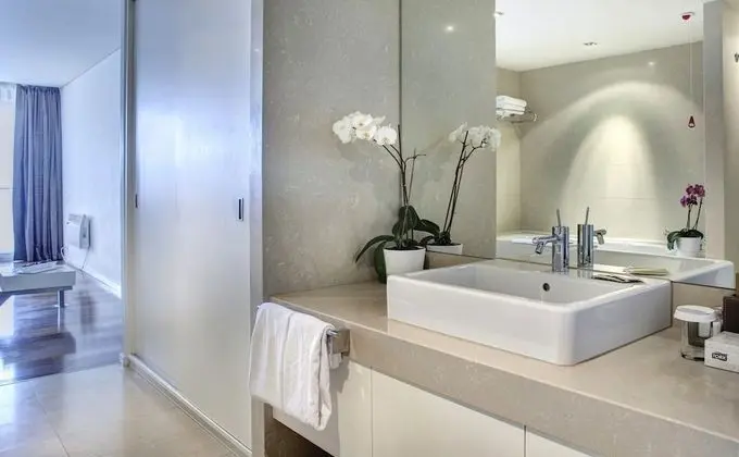 Deluxe Tek Büyük Yataklı Oda, 1 Çift Kişilik Yatak, Deniz Manzaralı