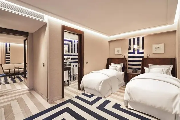 Friends Suite Oda