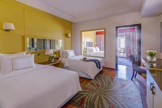 https://images.etstur.com/files/images/hotelImages/TR/220396/l/RIXOS-PREMIUM-SEAGATE-Oda-384762.jpg