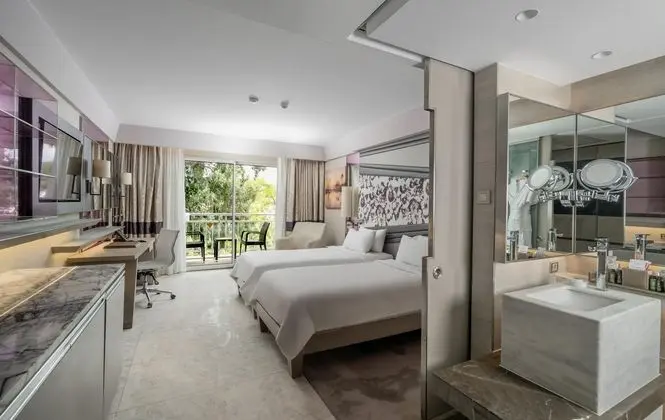 Deluxe Room Kara Tarafı