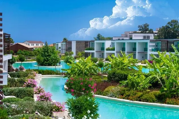 https://images.etstur.com/files/images/hotelImages/TR/50787/l/Rixos-Premium-Tekirova-Oda-340833.jpg