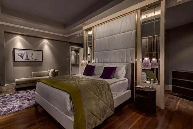 King Suite