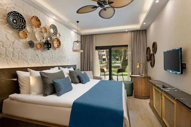 https://images.etstur.com/files/images/hotelImages/TR/51896/l/Rixos-Sungate-Hotel-Oda-297498.jpg