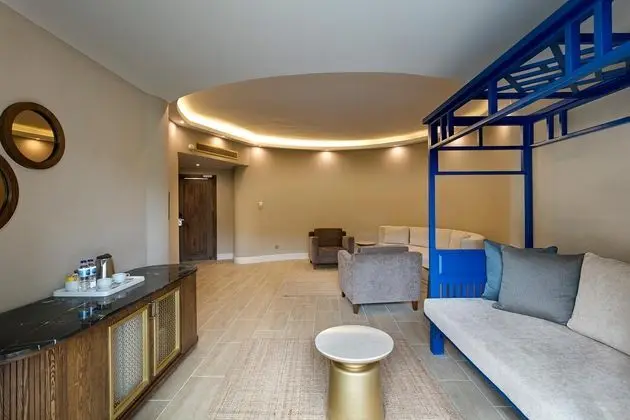 https://images.etstur.com/files/images/hotelImages/TR/51896/l/Rixos-Sungate-Hotel-Oda-297503.jpg