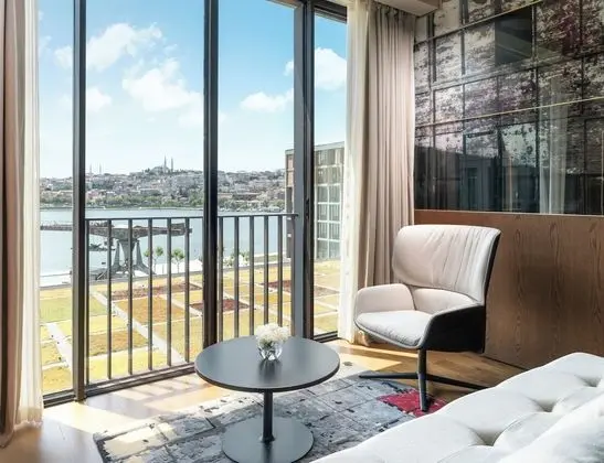 Premium  Oda Deniz Manzarali