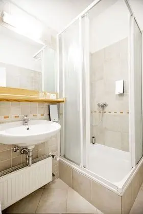 Standard Tek Büyük veya İki Ayrı Yataklı Oda