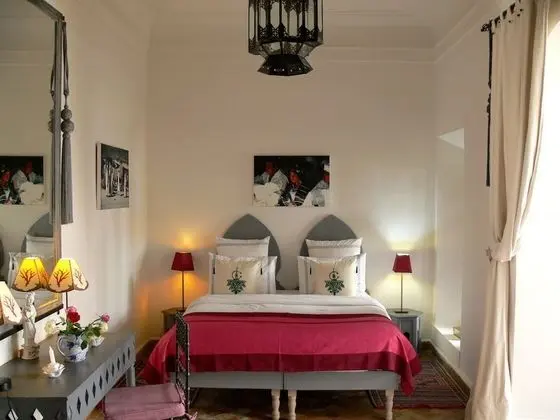 Tek Büyük veya İki Ayrı Yataklı Oda (Yasmin)