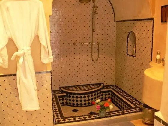 Tek Büyük veya İki Ayrı Yataklı Oda (Yasmin)