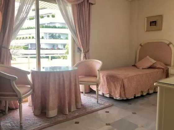 Apart Daire, Birden Çok Yatak, Sigara İçilmez