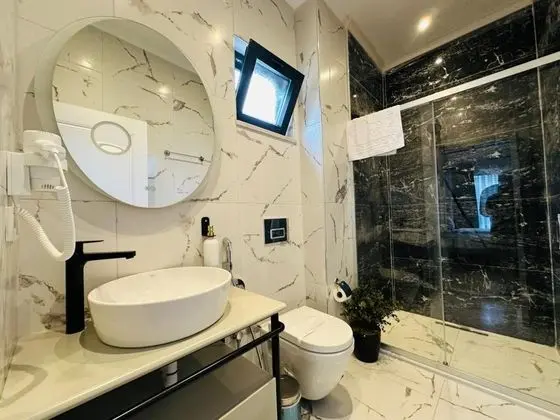 3+1 Villa,bahçe Manzaralı,isıtmalı Özel Havuzlu