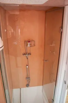 Tek Büyük Yataklı Oda, Balkon