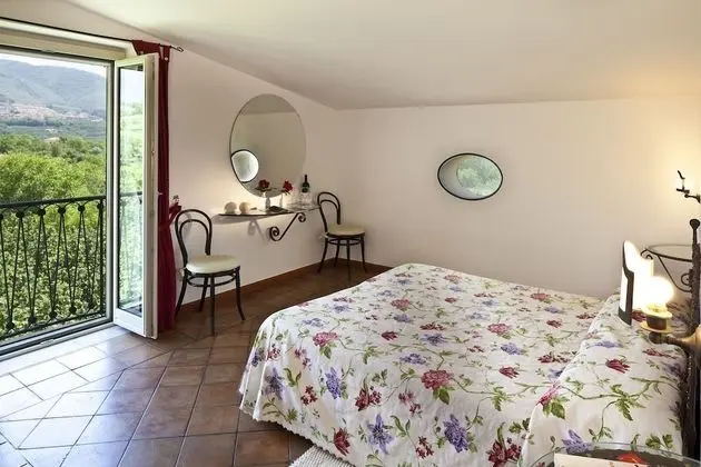 Classic Tek Büyük Yataklı Oda