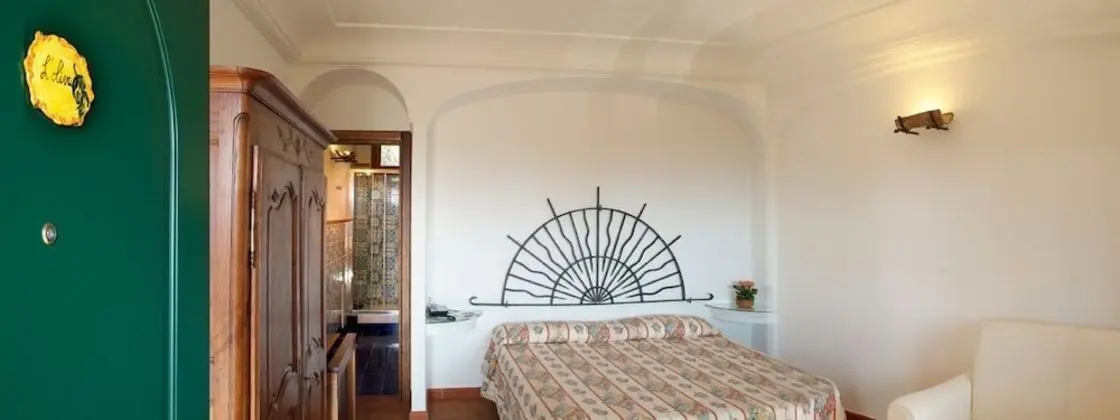 Classic Tek Büyük Yataklı Oda