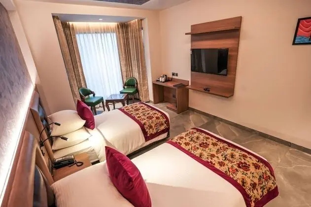 Superior Oda, 1 Yatak Odası, Sigara İçilebilir, Şehir Manzaralı