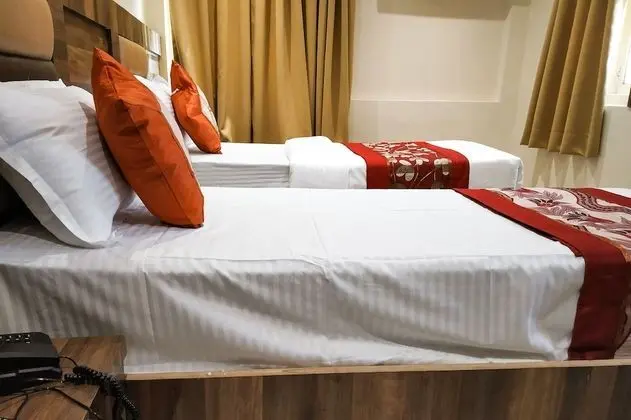 Üç Kişilik Oda, Birden Çok Yatak, Sigara İçilmez