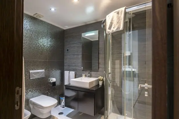 Deluxe Süit, 1 Yatak Odası, Kısmi Deniz Manzarası