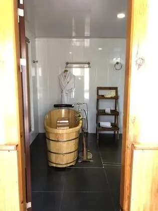 Deluxe Tek Büyük veya İki Ayrı Yataklı Oda