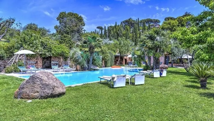 Villa