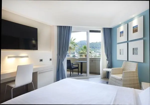 Classic Oda, Balkon, Kısmi Deniz Manzaralı