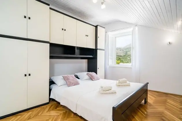 Villa (Three-Bedroom Villa)