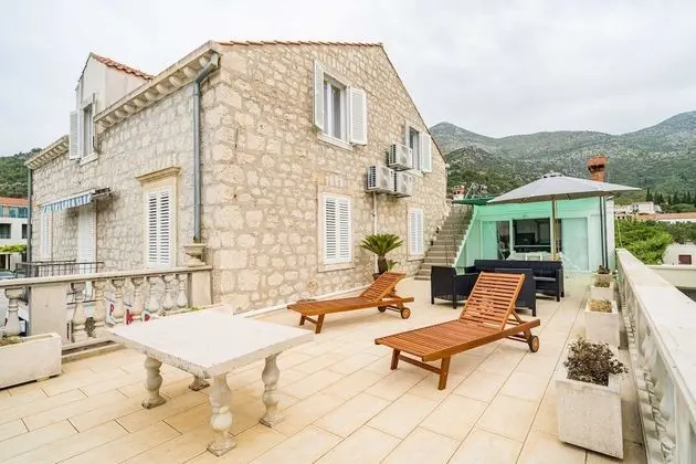 Villa (Three-Bedroom Villa)