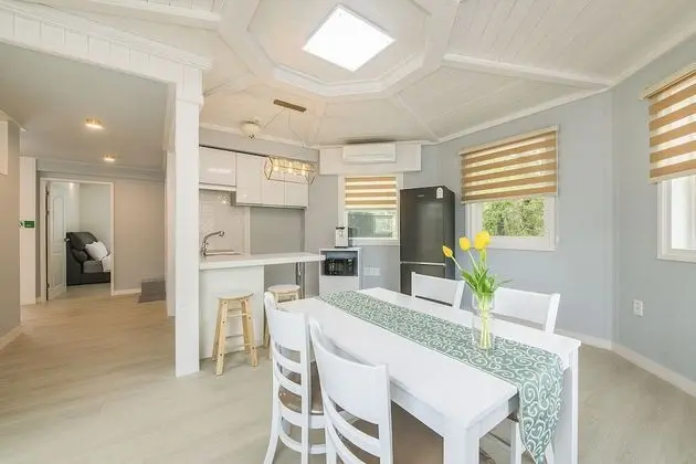 B (6 guests, Extra person fee KRW 30,000 on site)