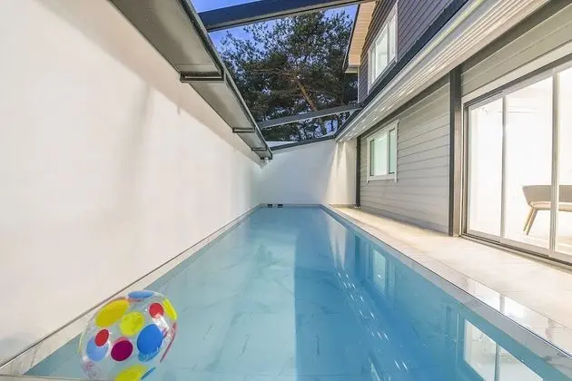 B (6 guests, Extra person fee KRW 30,000 on site)