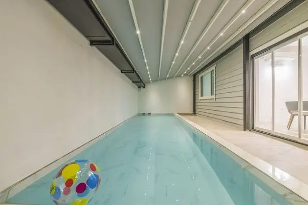 B (6 guests, Extra person fee KRW 30,000 on site)