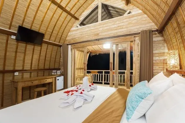Oda, Balkon, Deniz Manzaralı