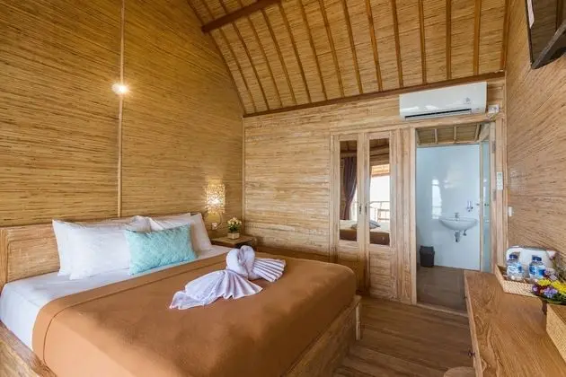 Tek Büyük Yataklı Oda, Balkon, Deniz Manzaralı