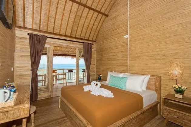 Tek Büyük Yataklı Oda, Balkon, Deniz Manzaralı