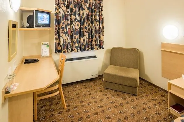 Tek Büyük Yataklı Oda, Sigara İçilmez