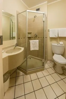 Tek Büyük Yataklı Oda, Sigara İçilmez