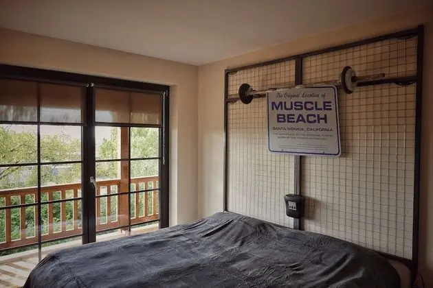 Design Tek Büyük Yataklı Oda, Balkon (Classic)