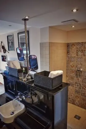 Design Tek Büyük Yataklı Oda, Balkon (Smart)