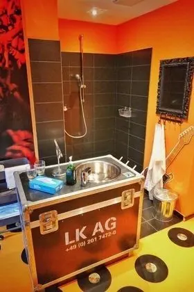 Design Tek Büyük Yataklı Oda, Balkon (Smart)